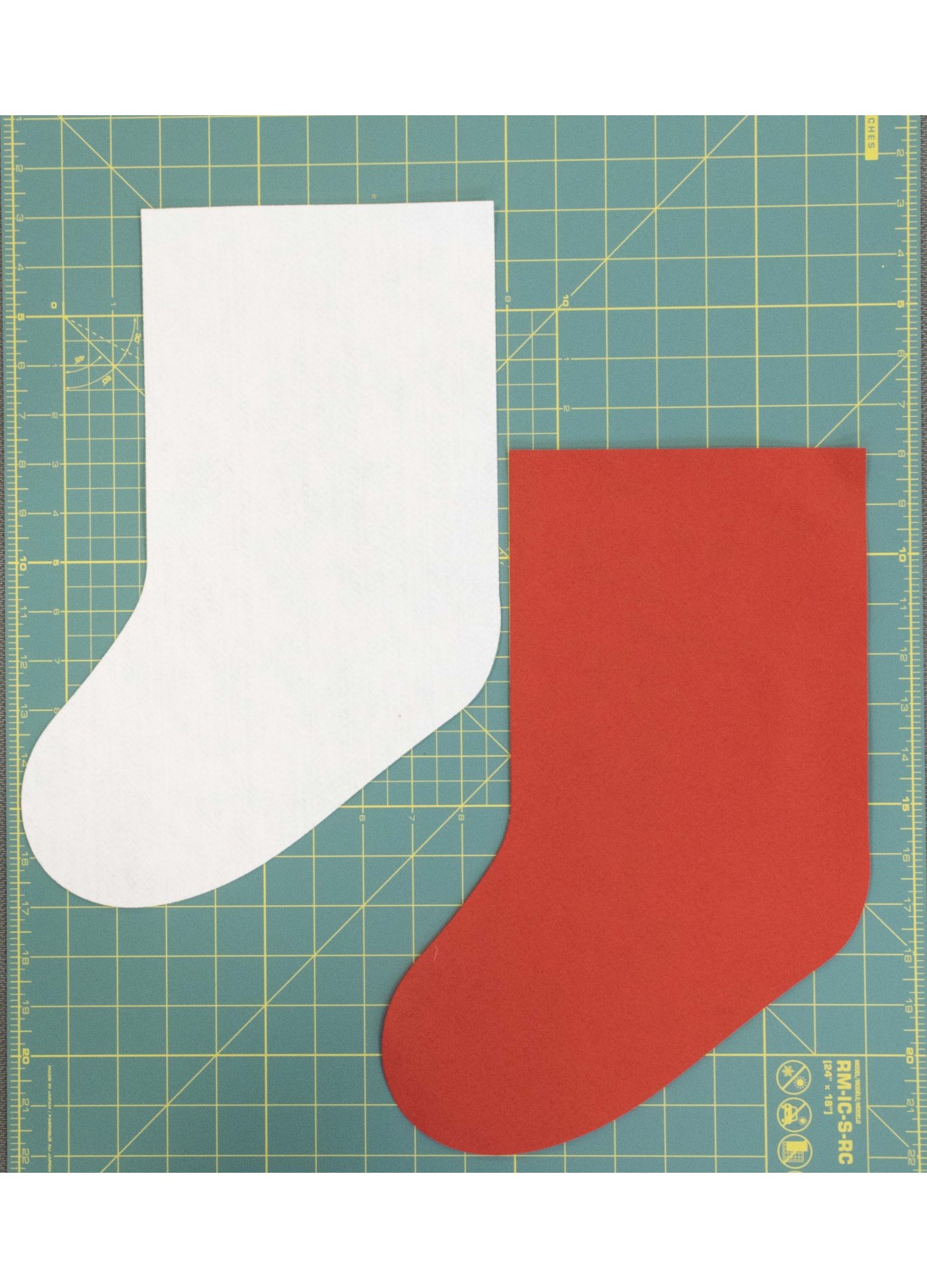 Chaussette Feutre Décorative Kit Chaussette Noël Bucilla Oiseaux Festifs -  Broderie Feutre 45,7cm - Loisir Créatif Kit Couture Paillettes Perles, image size:1094x1520