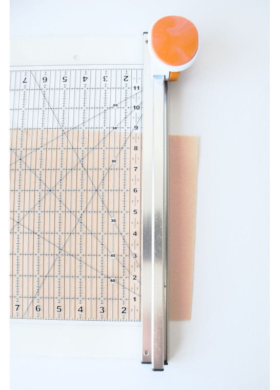 Combiné cutter rotatif - Règle 12\" x 12\" FISKARS | Le Fil de vos Idées
