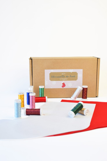 Kit chaussette de Noël à broder BRUNEEL | Le Fil de vos Idées