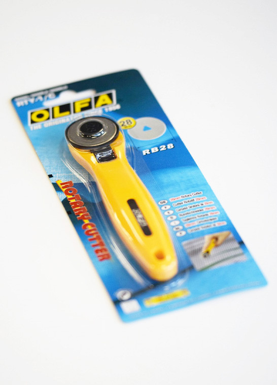 Cutter rotatif 28mm OLFA BOHIN | Le Fil de vos Idées