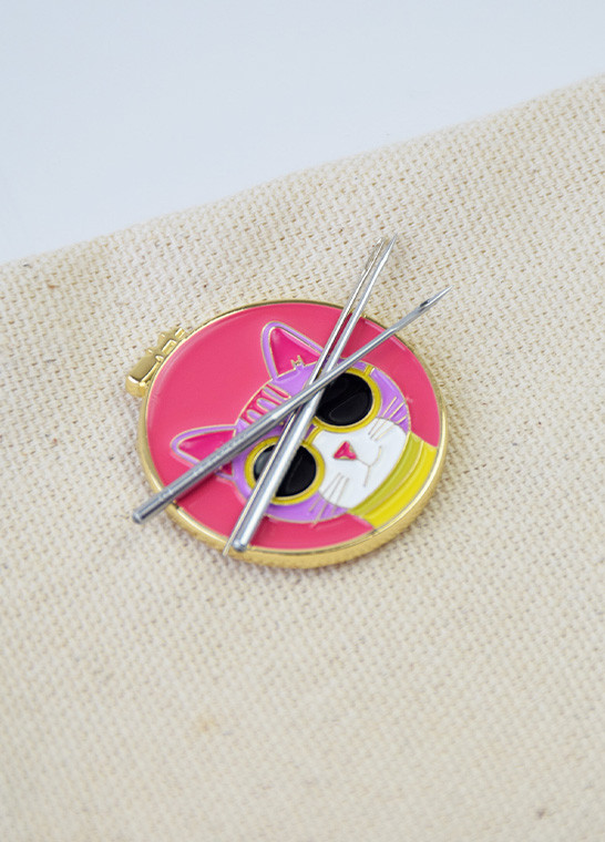 Porte aiguille aimanté Chat BOHIN | Le Fil de vos Idées