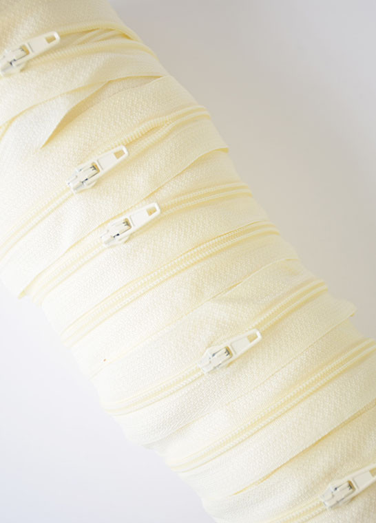 Fermeture éclair M4