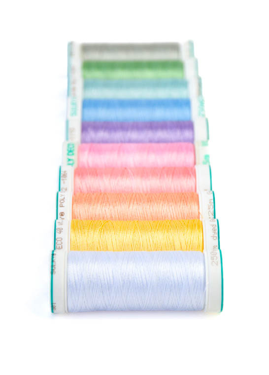 Assortiment de 10 bobines POLY DECO Pastel SULKY by GUNOLD | Le Fil de vos Idées