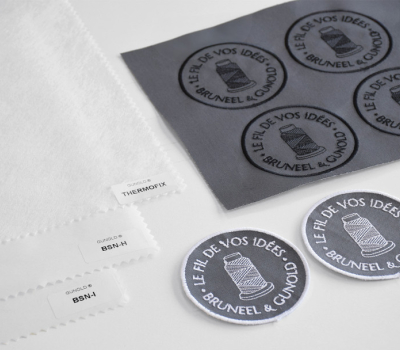 Comment fixer un écusson brodé : guide complet des 3 meilleures techniques